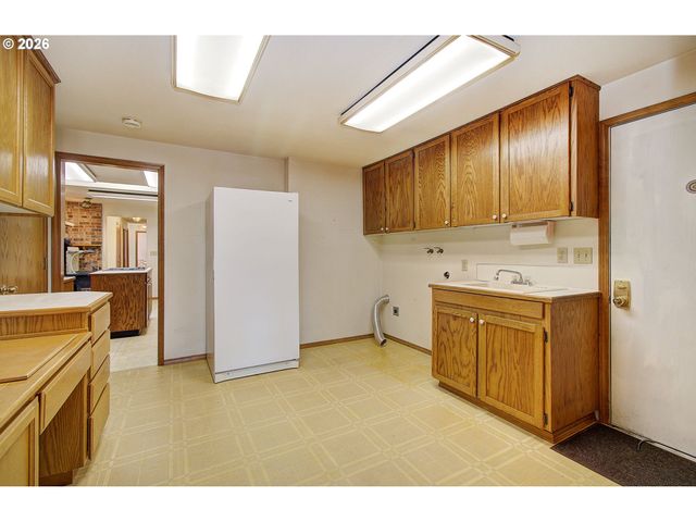 4911 Ne 27TH Ct, Vancouver, WA 98663
