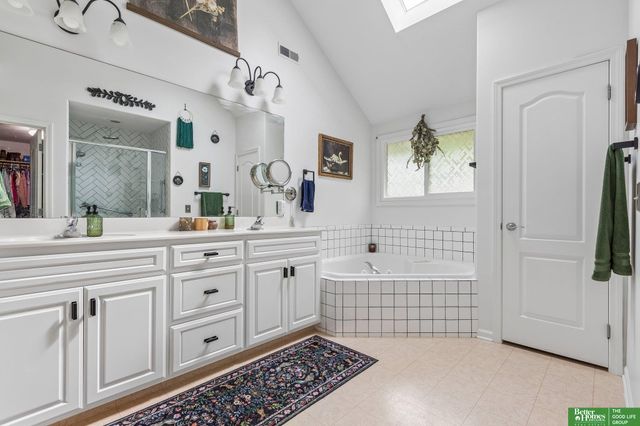 6468 Van Buren Drive, Omaha, NE 68135