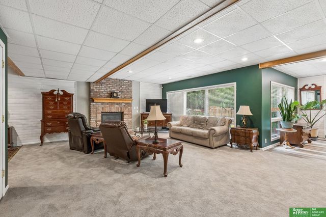 6468 Van Buren Drive, Omaha, NE 68135