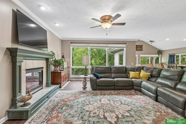 6468 Van Buren Drive, Omaha, NE 68135