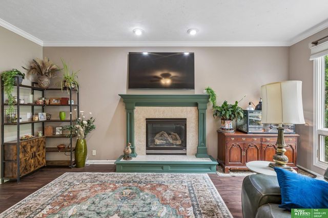 6468 Van Buren Drive, Omaha, NE 68135