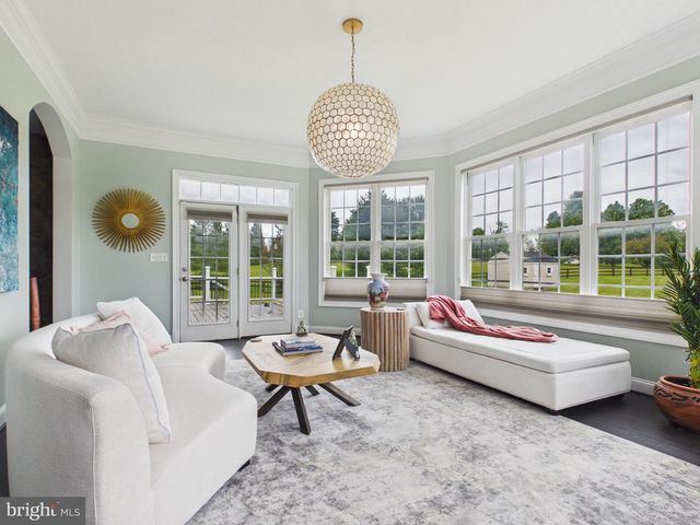 38565 PIGGOTT BOTTOM, Hamilton, VA 20158