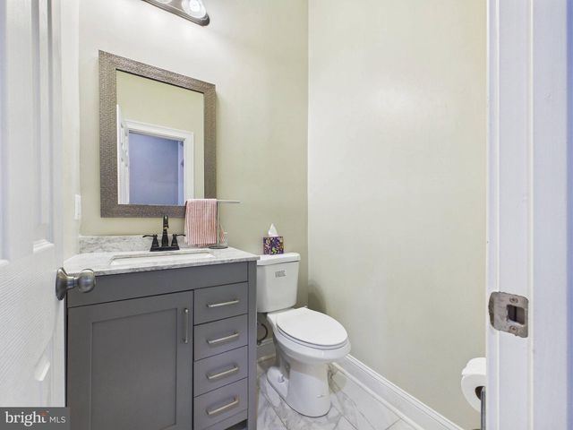 38565 PIGGOTT BOTTOM, Hamilton, VA 20158