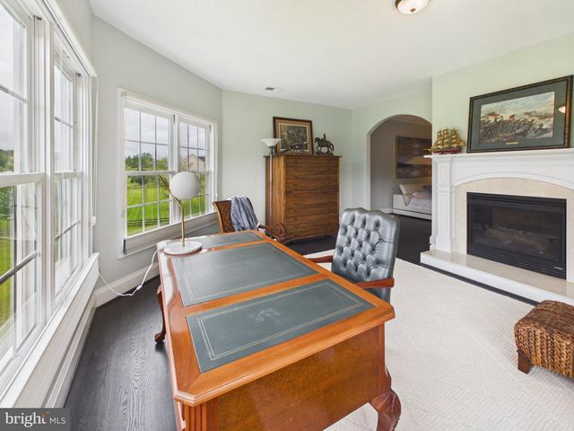 38565 PIGGOTT BOTTOM, Hamilton, VA 20158
