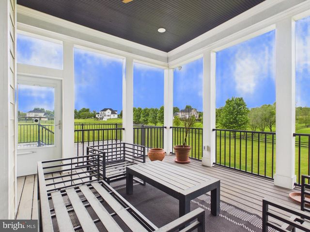 38565 PIGGOTT BOTTOM, Hamilton, VA 20158