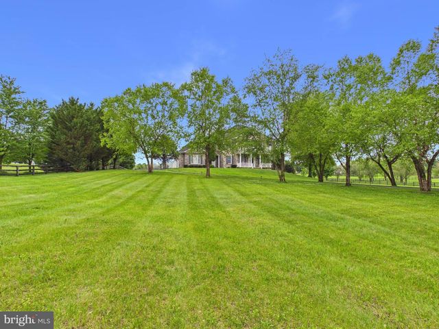 38565 PIGGOTT BOTTOM, Hamilton, VA 20158