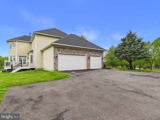 38565 PIGGOTT BOTTOM, Hamilton, VA 20158