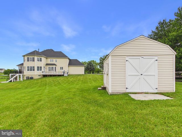 38565 PIGGOTT BOTTOM, Hamilton, VA 20158