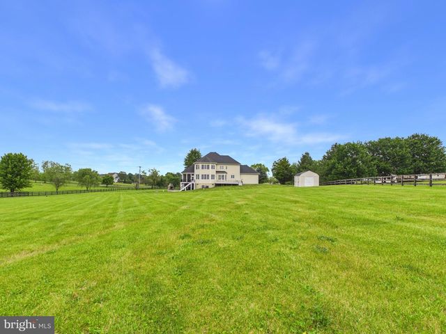 38565 PIGGOTT BOTTOM, Hamilton, VA 20158