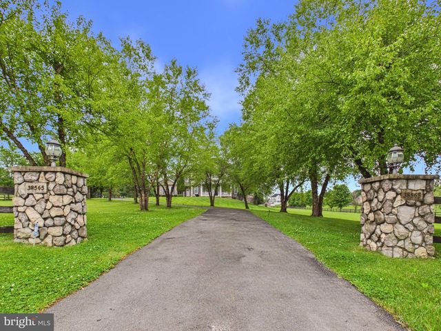 38565 PIGGOTT BOTTOM, Hamilton, VA 20158