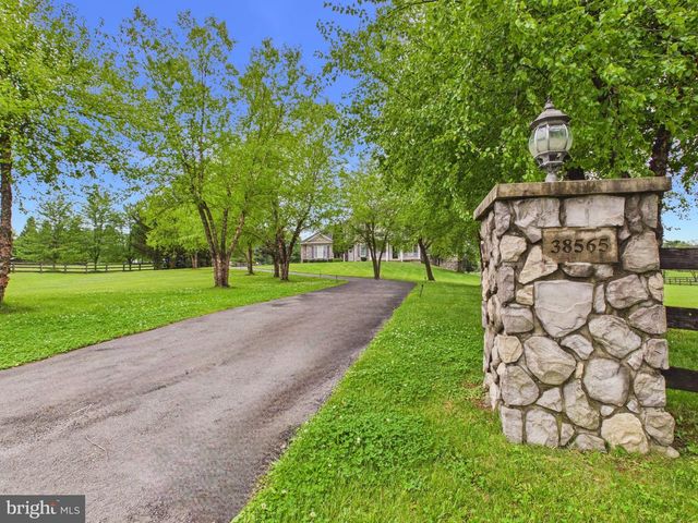 38565 PIGGOTT BOTTOM, Hamilton, VA 20158