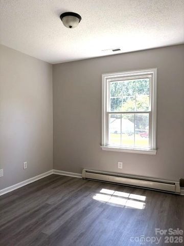 4617 Oakwood Circle, Gastonia, NC 28056