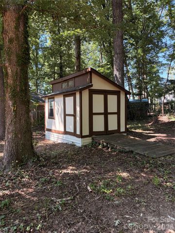 4617 Oakwood Circle, Gastonia, NC 28056