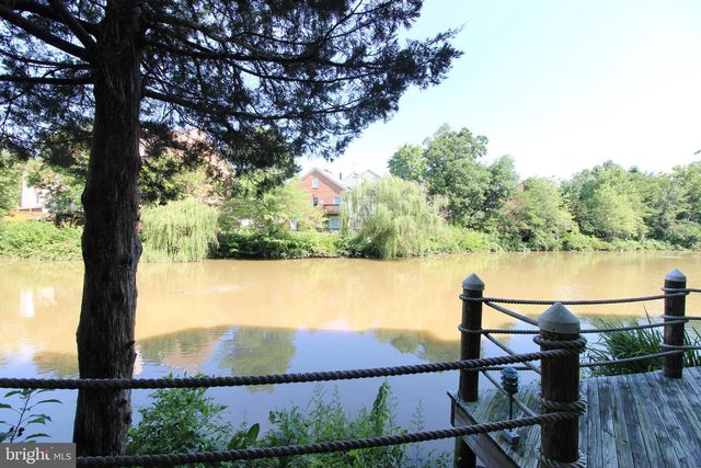 3150-E ANCHORWAY CT, Falls Church, VA 22042