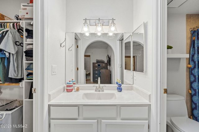 2469 N Ironwood Ridge Drive, Tucson, AZ 85745