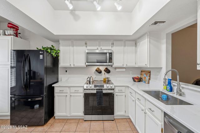 2469 N Ironwood Ridge Drive, Tucson, AZ 85745