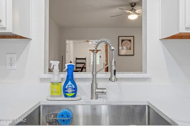 2469 N Ironwood Ridge Drive, Tucson, AZ 85745