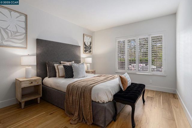 2199 Hidden Pond Rd, Lafayette, CA 94549