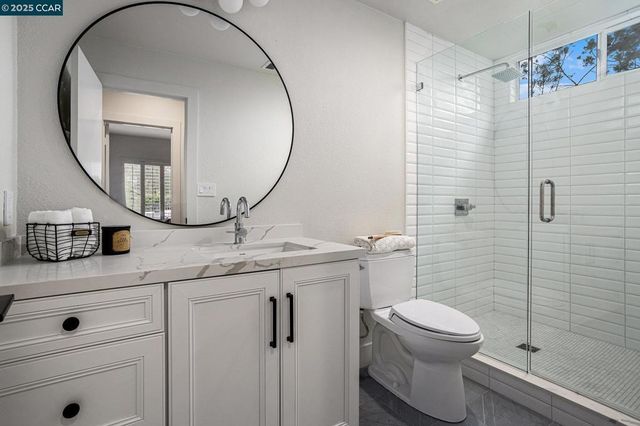 2199 Hidden Pond Rd, Lafayette, CA 94549