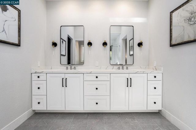 2199 Hidden Pond Rd, Lafayette, CA 94549