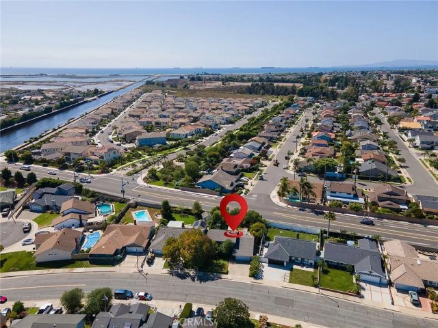 17221 Berlin Lane, Huntington Beach, CA 92649