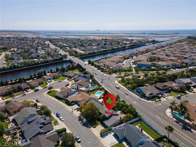 17221 Berlin Lane, Huntington Beach, CA 92649