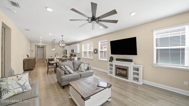 75565 BLACKBIRD Drive, Yulee, FL 32097