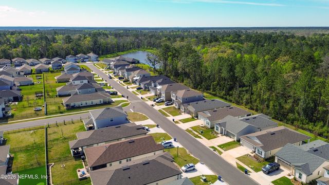 75565 BLACKBIRD Drive, Yulee, FL 32097