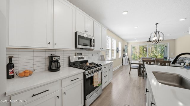 75565 BLACKBIRD Drive, Yulee, FL 32097