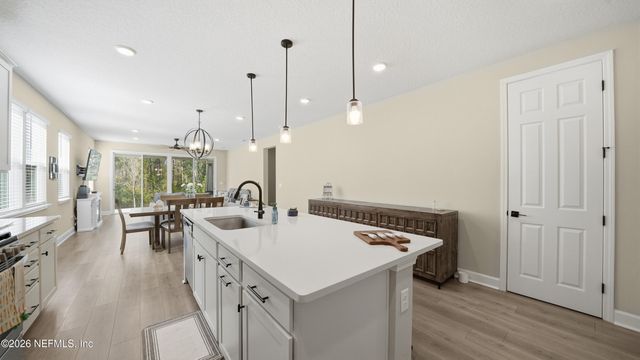 75565 BLACKBIRD Drive, Yulee, FL 32097