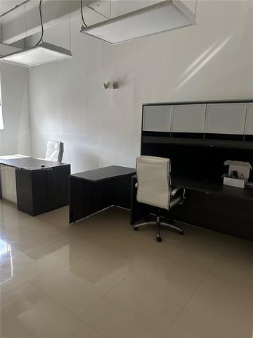 6020 NW 99th Ave 203, Doral, FL 33178