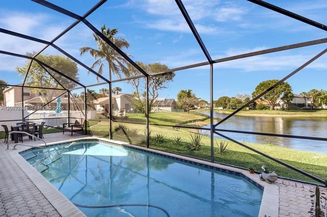 7647 Rockport Circle, Lake Worth, FL 33467