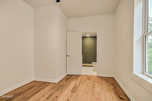1025 Fairmount Avenue, Bristol, VA 24201