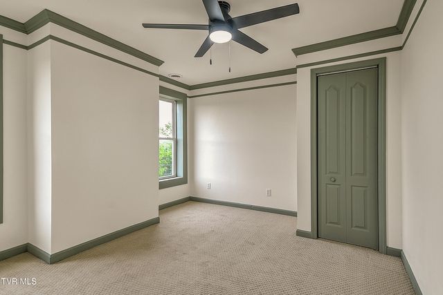1025 Fairmount Avenue, Bristol, VA 24201