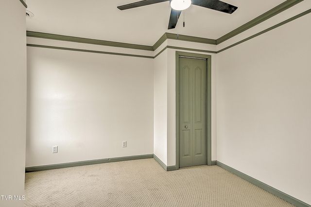 1025 Fairmount Avenue, Bristol, VA 24201