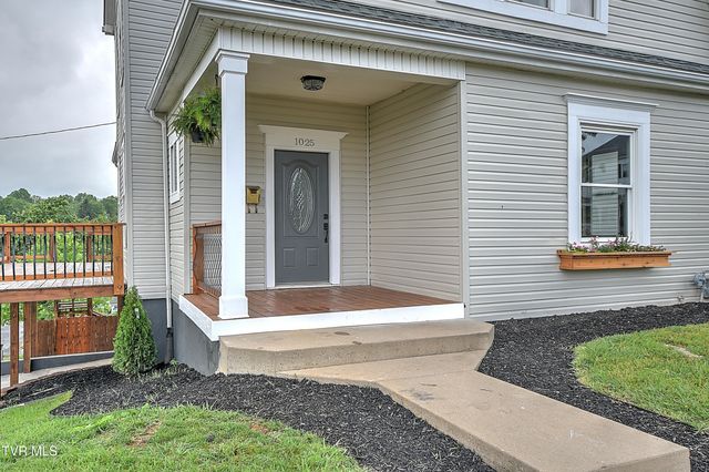 1025 Fairmount Avenue, Bristol, VA 24201