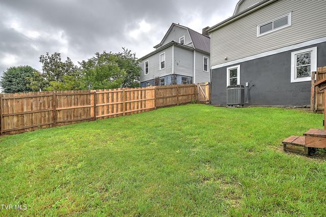 1025 Fairmount Avenue, Bristol, VA 24201