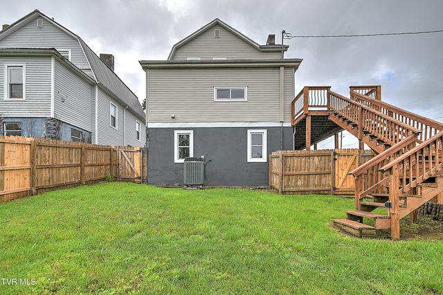 1025 Fairmount Avenue, Bristol, VA 24201