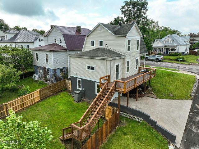 1025 Fairmount Avenue, Bristol, VA 24201