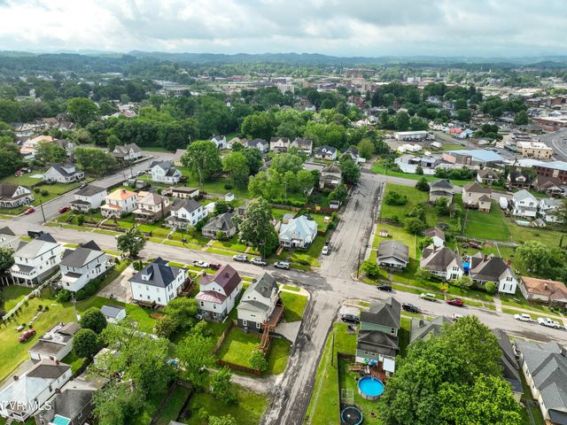 1025 Fairmount Avenue, Bristol, VA 24201