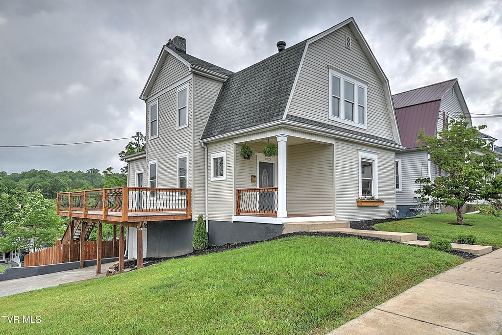 1025 Fairmount Avenue, Bristol, VA 24201