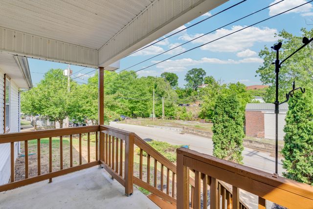 7 N Carter St, Sparta, TN 38583
