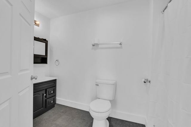 7 N Carter St, Sparta, TN 38583