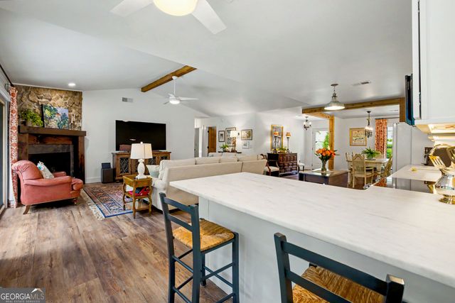 117 Lakeside Drive, Peachtree City, GA 30269