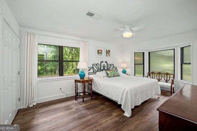 117 Lakeside Drive, Peachtree City, GA 30269