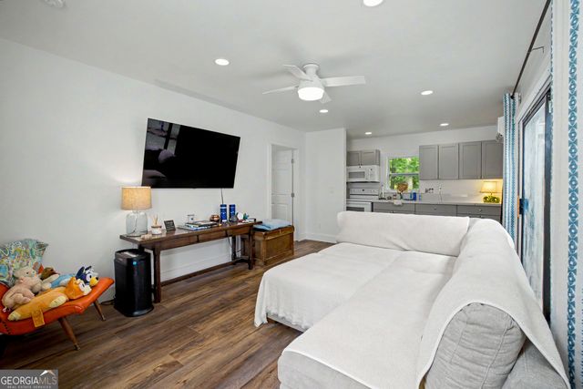 117 Lakeside Drive, Peachtree City, GA 30269