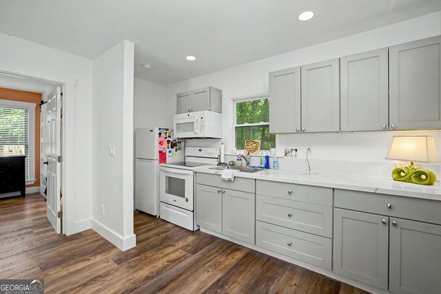 117 Lakeside Drive, Peachtree City, GA 30269