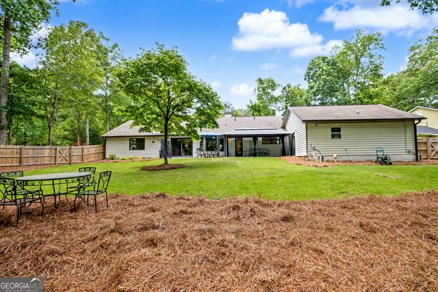 117 Lakeside Drive, Peachtree City, GA 30269