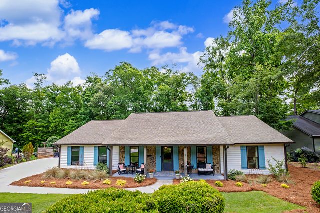 117 Lakeside Drive, Peachtree City, GA 30269