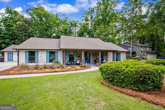 117 Lakeside Drive, Peachtree City, GA 30269